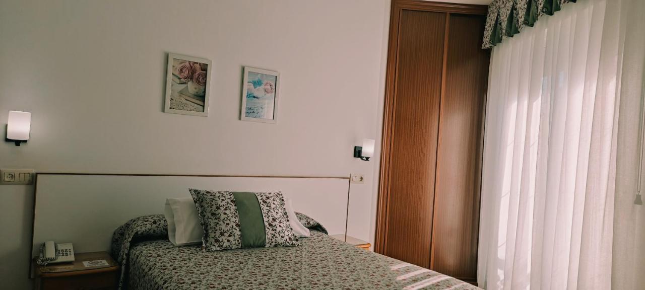 Hotel Grove O Grove Kültér fotó